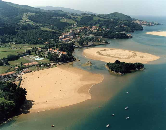 Urdaibai Home, Cerca De La Playa Busturia Eksteriør billede